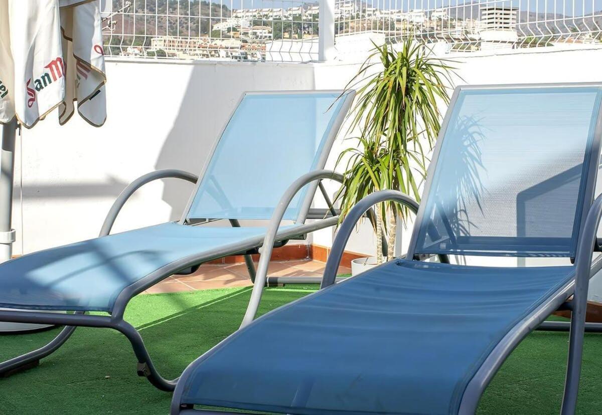 Bonito Apartamento Con Terraza - Pedregalejo Playa Málaga Exterior foto